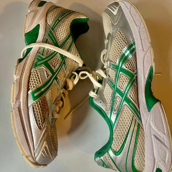 Men’s ASICS Sneakers 11 1/2 - Picture 3 of 7